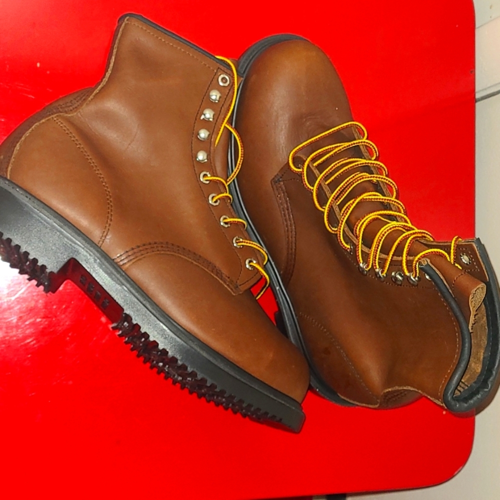 Red wing Men's steeltoe  workbooks size 10
